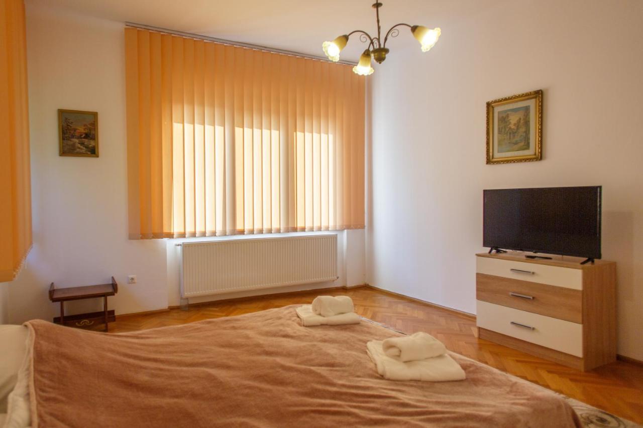 Barok Appart Braşov Exteriör bild