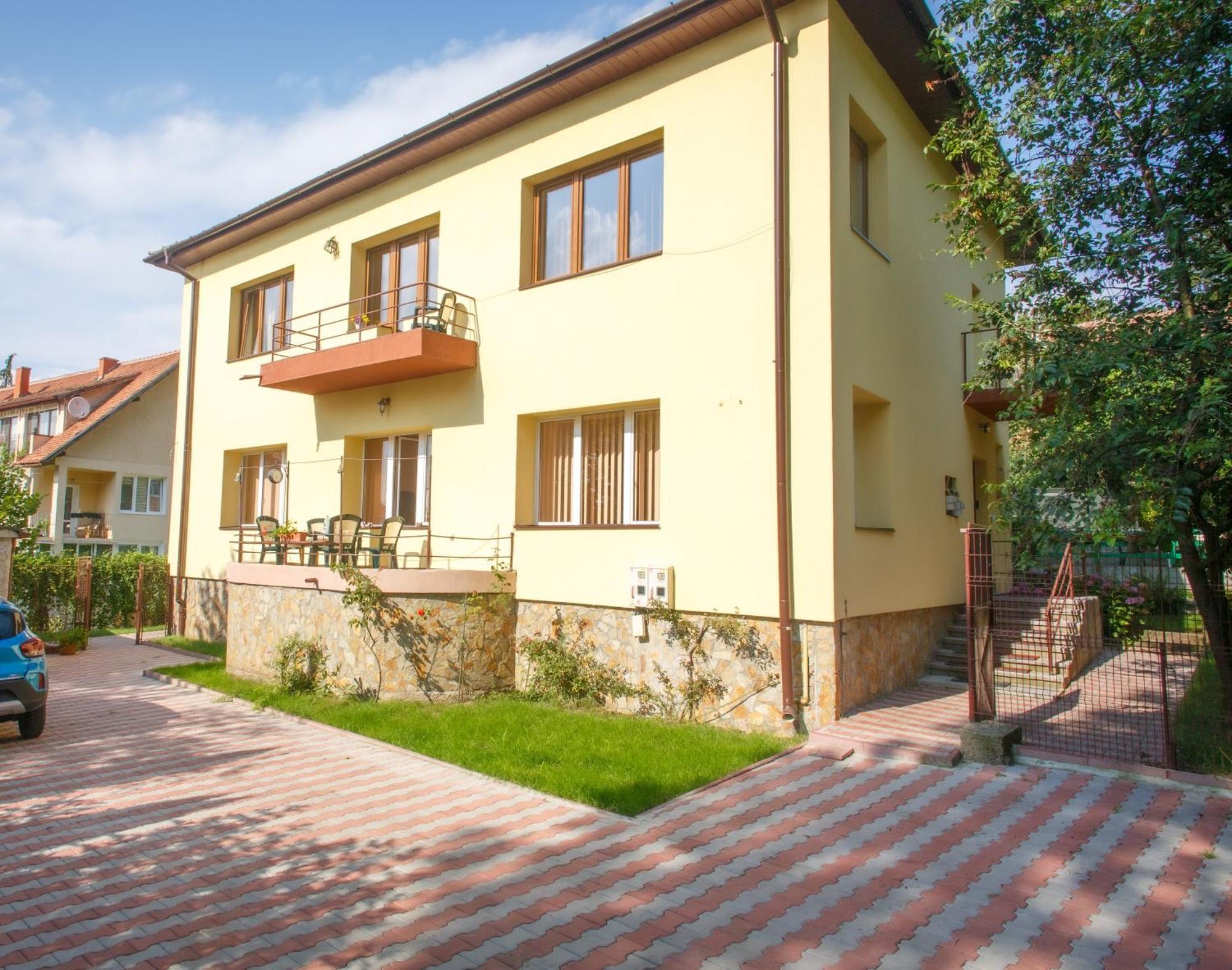 Barok Appart Braşov Exteriör bild